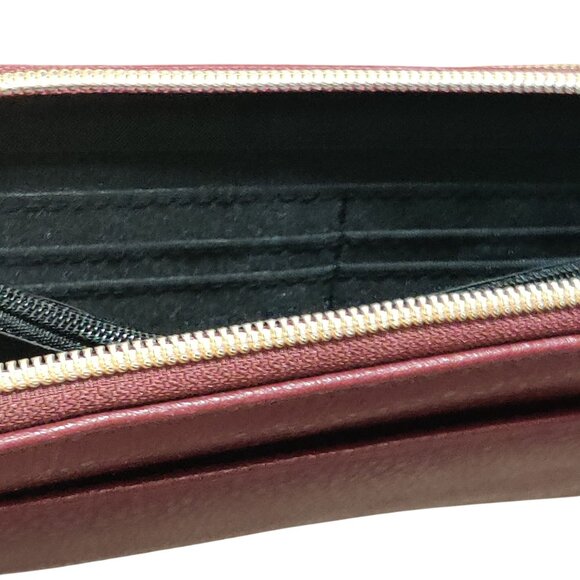 Burgundy Pebbled Faux Leather Zip Wallet Embroidered Wristlet Card Organizer - Picture 6 of 7